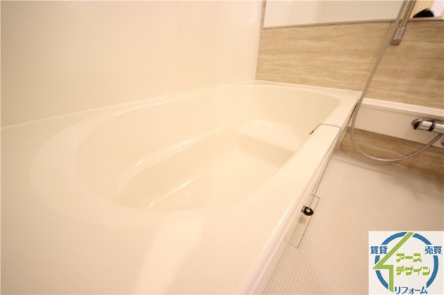 クレモンティーヌ　Cの浴室|※類似部屋