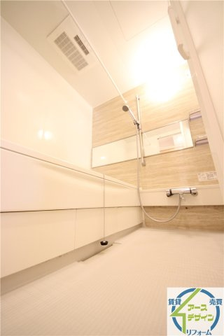 クレモンティーヌ　Cの浴室|※類似部屋