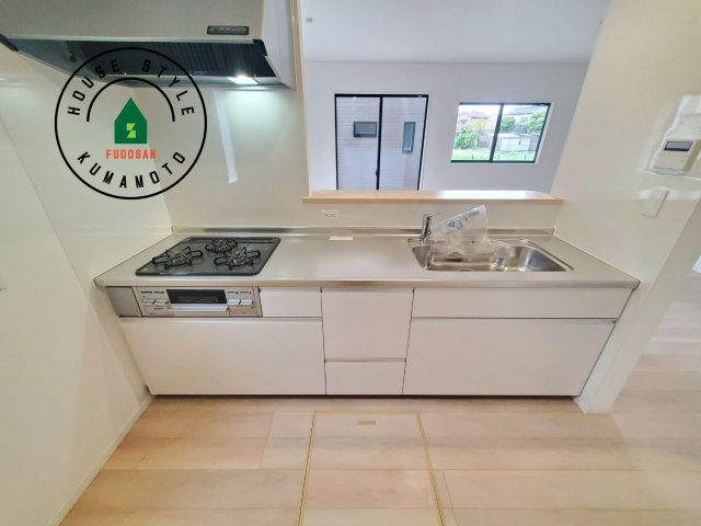 菊池郡大津町杉水第1₋2棟（2号棟）の内観：施工例|忙しい朝でも家族揃って食事をしたいゆとりあるダイニングスペース。