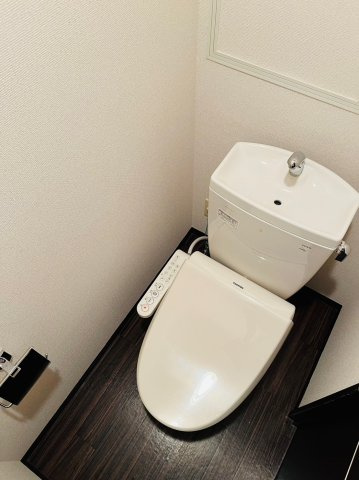 仲介手数料0円！！アルバ志賀本通のトイレ