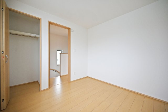 ハートフルタウン浜町新築一戸建て│2SLDK・3LDK+駐車1台可の洋室|-洋室約4.5帖(3F)-