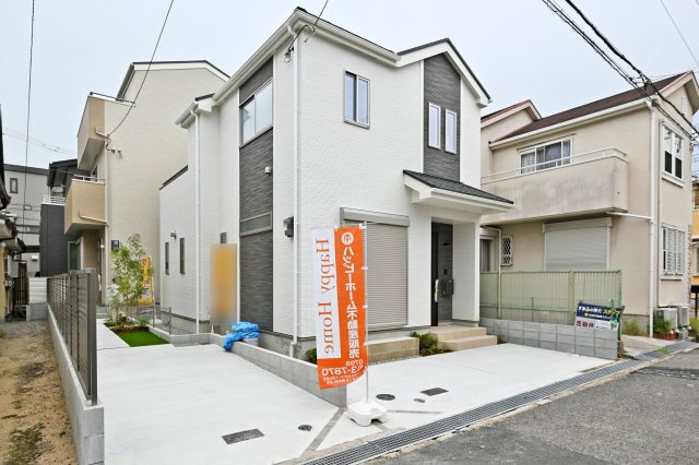 ハートフルタウン浜町新築一戸建て│2SLDK・3LDK+駐車1台可の外観|阪神本線「西宮」駅徒歩18分の立地！
「浜町」に耐震含む住宅性能評価7項目で最上位取得の新築戸建が分譲開始致しました！皆様からのご連絡を心よりお待ちしております。