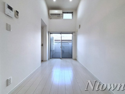 【居間・リビング】 | エスペランサ和 | こちらのリビングで趣味の時間をお楽しみください