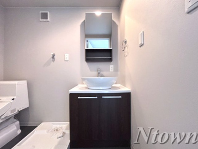 【独立洗面台】 | エスペランサ和 | 使いやすい独立洗面台です