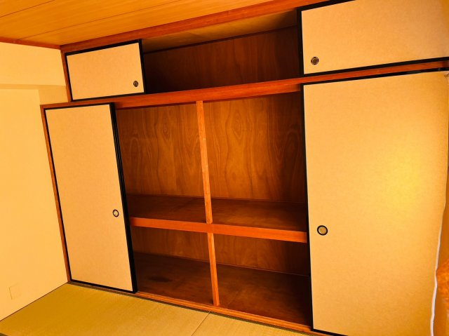 仲介手数料0円！！レスカール一番町の収納