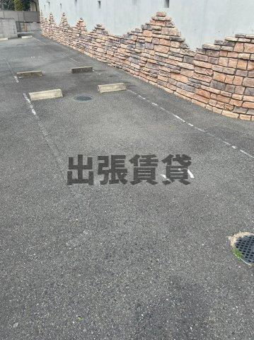 仲介手数料０円！アンビシャスの駐車場
