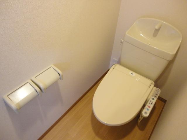 ウィズ・コートのトイレ|シャワー付きトイレ