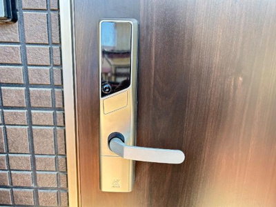 【内装】 | ロイヤルハイツ　フローラ | デジタルキー（イメージ）