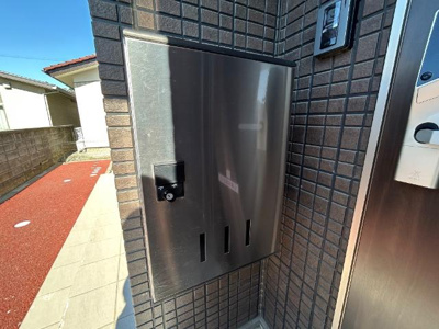 【その他】 | ロイヤルハイツ　フローラ | 宅配ボックス（イメージ）