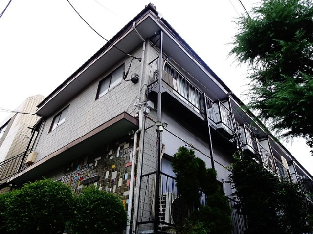 ニュープリンスの外観