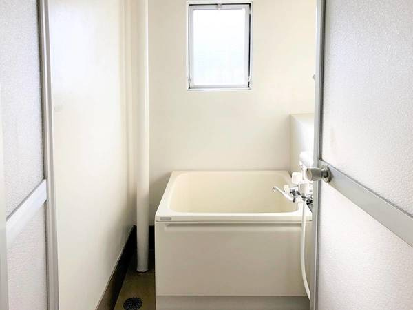 ビレッジハウス高岡野村2号棟の浴室|ビレッジハウスの同一物件・同一タイプの間取りの写真です