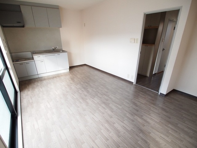 ローレル2の居間・リビング