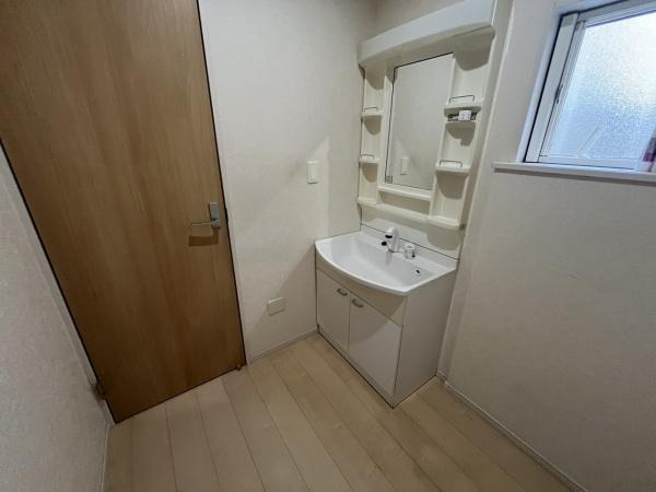 【独立洗面台】