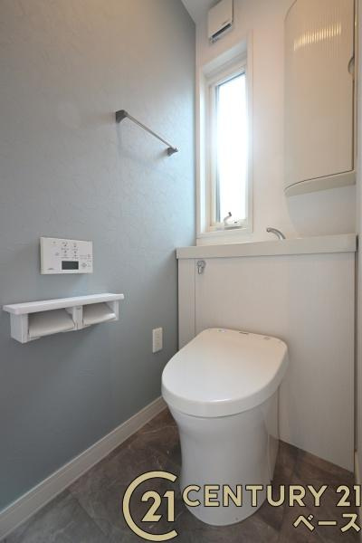 香芝市良福寺　一戸建のトイレ|■現地撮影写真■１・２階ともに清潔感ある綺麗なお手洗を完備！