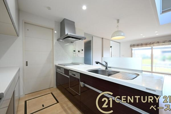 香芝市良福寺　一戸建のキッチン|■現地撮影写真■収納力と使いやすさを追求したキッチンです！