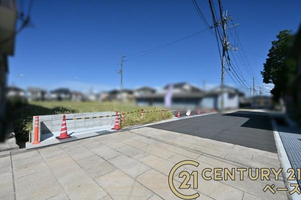 葛城市長尾の売地の前面道路含む現地写真|■現地撮影写真■緑豊かな気持ちの良い住環境！