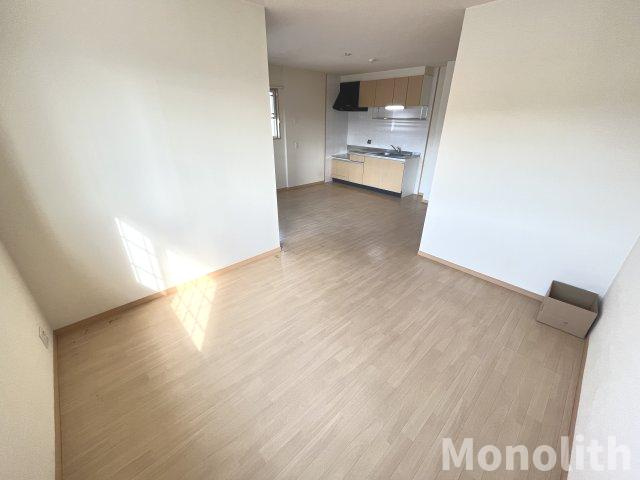 メゾンアイリスの居間・リビング