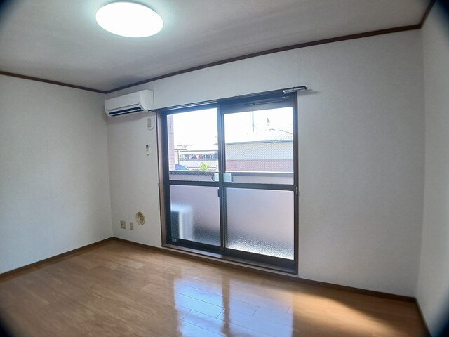 エテルノ甲東園の居間・リビング