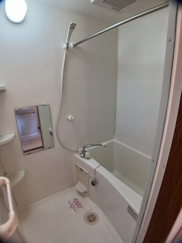 エテルノ甲東園の浴室