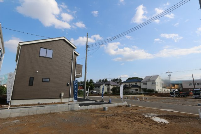 【Cradle garden】小平鈴木町第11の外観|浄水器付きキッチン、お掃除やお料理がしやすい収納豊富