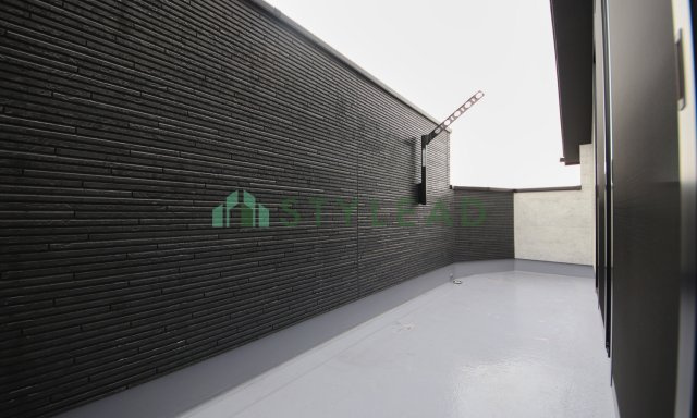 【バルコニー】