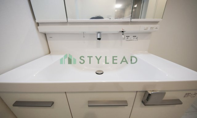 【独立洗面台】