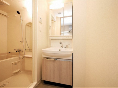 【洗面所】 | プレサンス福島ミッドエル | 独立洗面台です