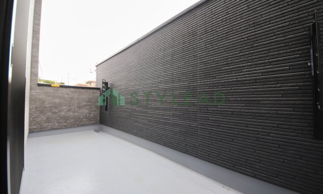 【バルコニー】