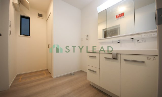 【独立洗面台】