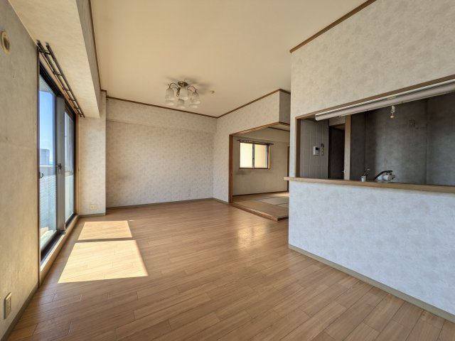 【居間・リビング】