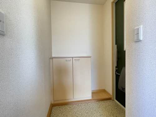 ファミール琴平の玄関