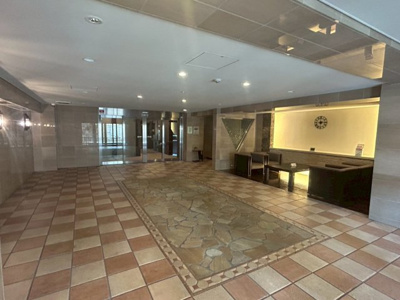 【駐車場】 | クオス中山 | 駐車場に車を止められます