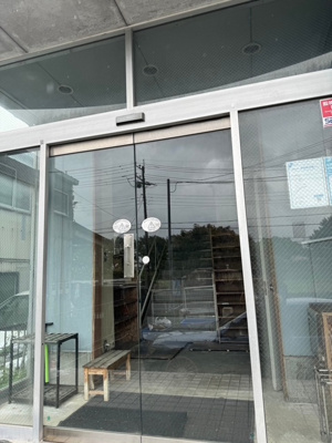 【エントランス】 | 小田原市成田売ビル・売倉庫 | 落ち着いたエントランスです