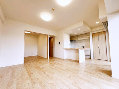 【居間・リビング】 | アーバンフォレスト柿生 | ゆったり過ごせる居間です