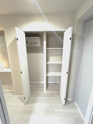 【収納】 | 多摩川久地パークハイツ | 廊下部収納になります。