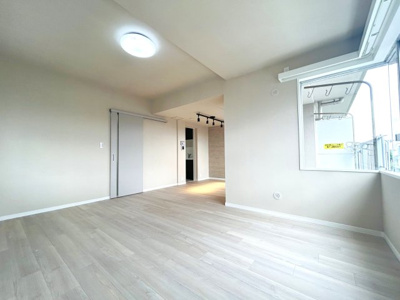 【その他】 | 多摩川久地パークハイツ | 約18帖リビング　別アングルになります。