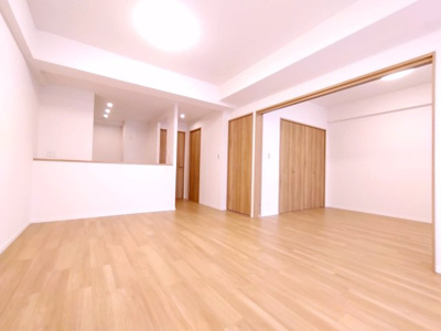 【居間・リビング】 | クレッセント磯子 | 使いやすいリビングです