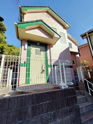 【外観】 | 横浜市南区六ツ川一丁目戸建 | 落ち着いた雰囲気の外観です