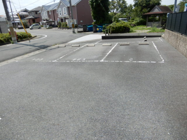 グランパルク元沖の駐車場