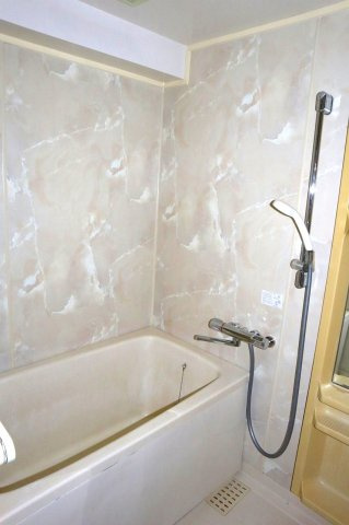 ライオンズマンション徳島南佐古の浴室