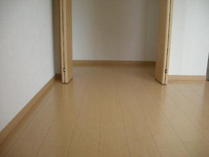 アークヴィラ【キャッシュバック対象】の居間・リビング|おしゃれなリビングです