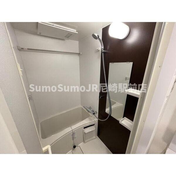 ブランシエスタ加島の居間・リビング