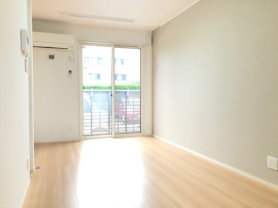 【居間・リビング】 | ヴェルソレイユ | エアコン室内物干・照明