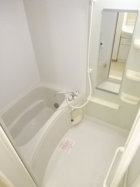 サンリットガーデンAの浴室