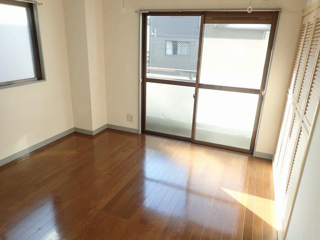 プチ・メゾンＴ＆Ｍの居間・リビング