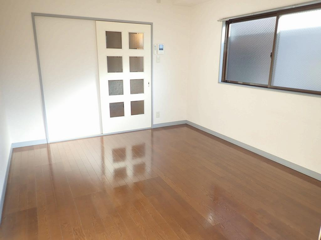 プチ・メゾンＴ＆Ｍの居間・リビング