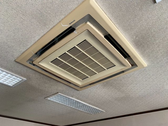 京都市伏見区向島本丸町の事務所の設備