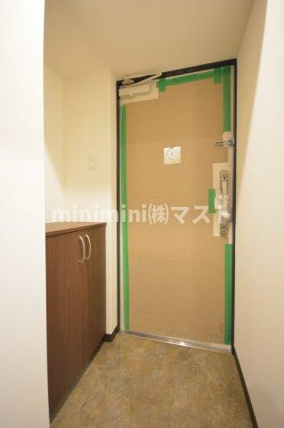 グランパシフィック花園innovationの玄関