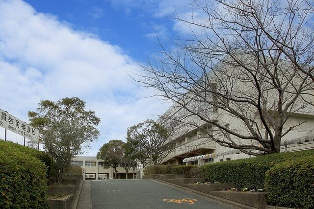 サンコート　宗像市ひかりヶ丘４丁目の周辺|河東中学校まで2,960m 