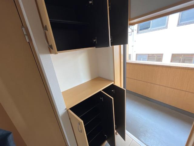 Ｂｅｌｌ　Ｆｌｏｒａの収納|下駄箱